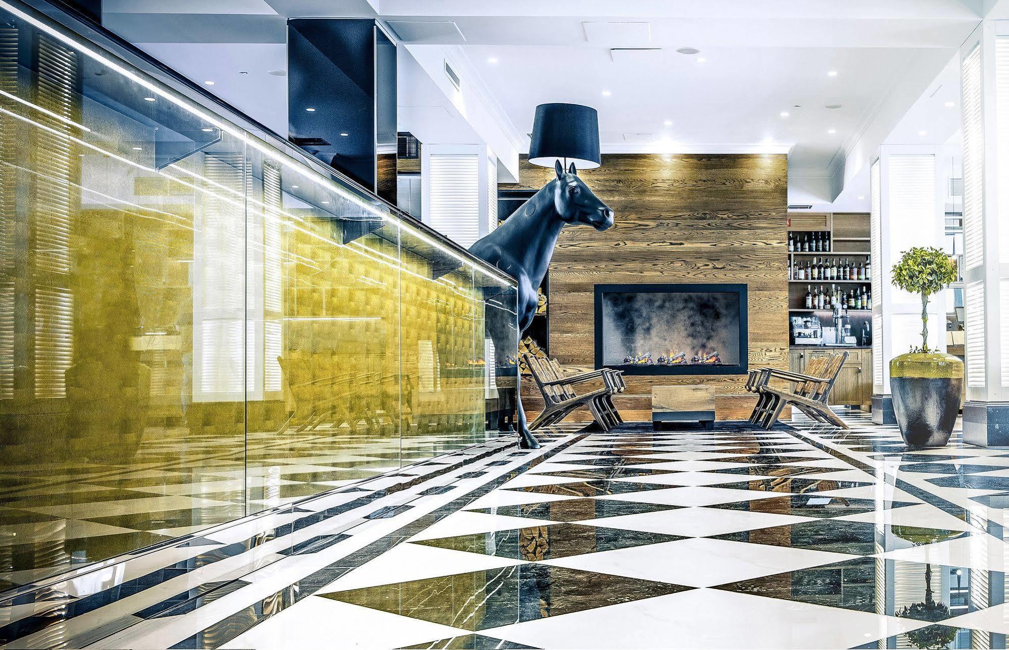 Hotel Lilla Roberts Хельсинки Экстерьер фото